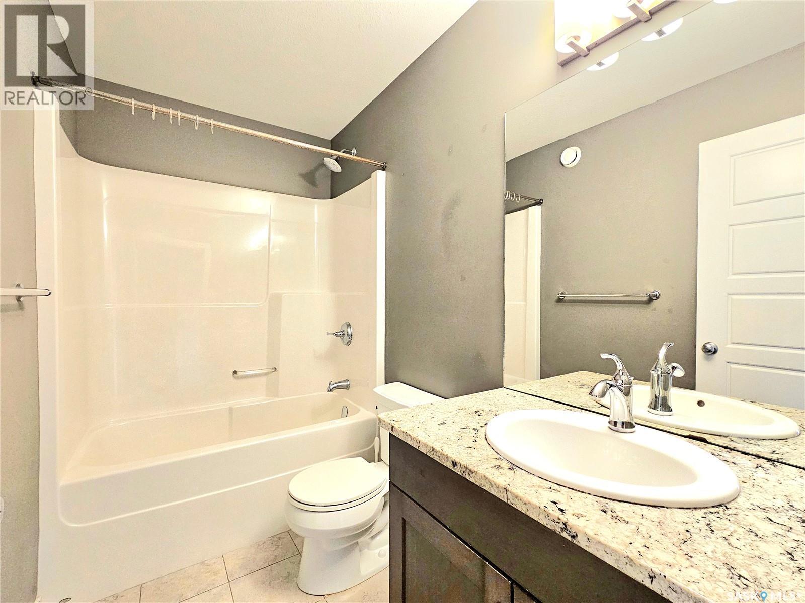 1415 Hunter Road, Saskatoon, SK - Indoor Photo Showing Bathroom