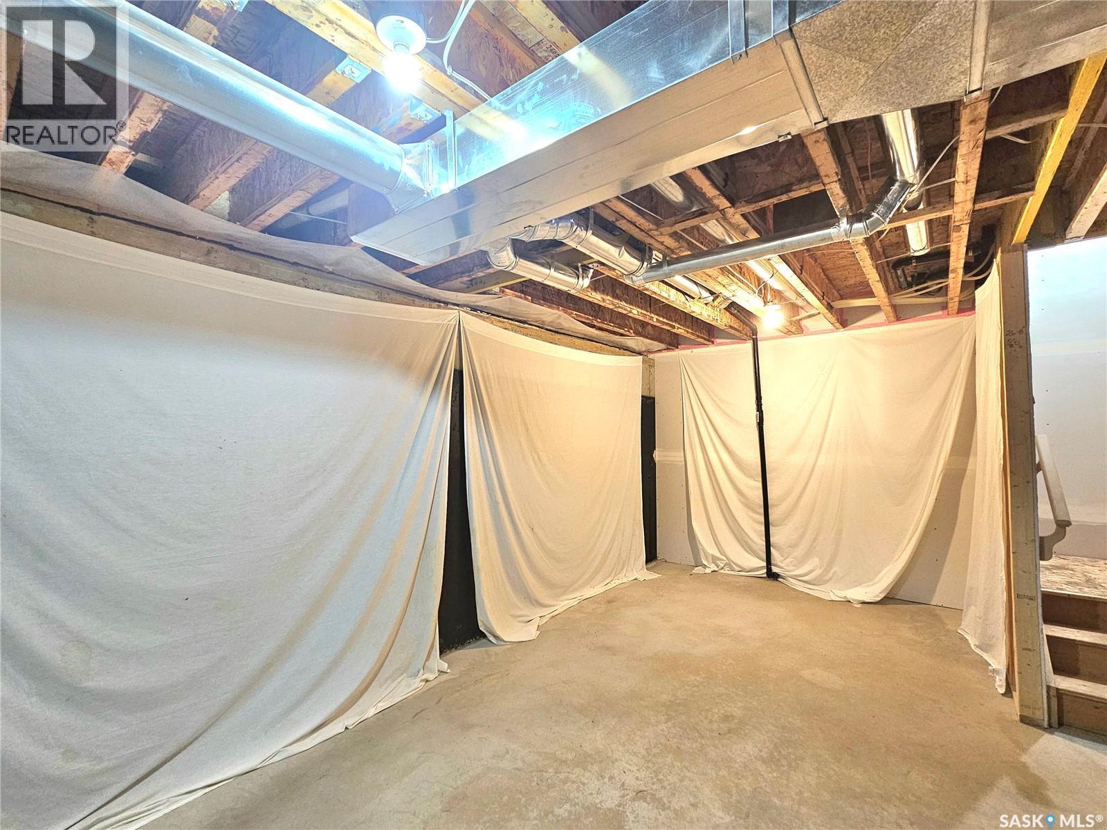 1415 Hunter Road, Saskatoon, SK - Indoor Photo Showing Basement