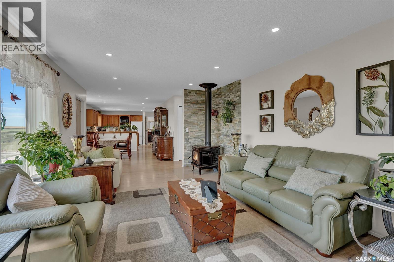 Dilke Acreage, Sarnia Rm No. 221, SK - Indoor Photo Showing Living Room