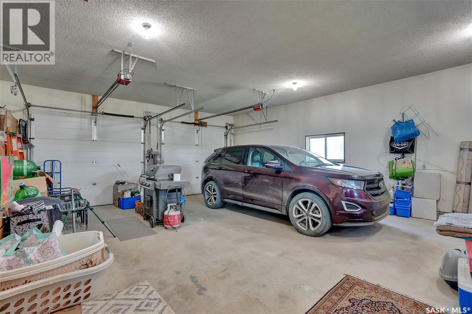 Dilke Acreage, Sarnia Rm No. 221, SK - Indoor Photo Showing Garage
