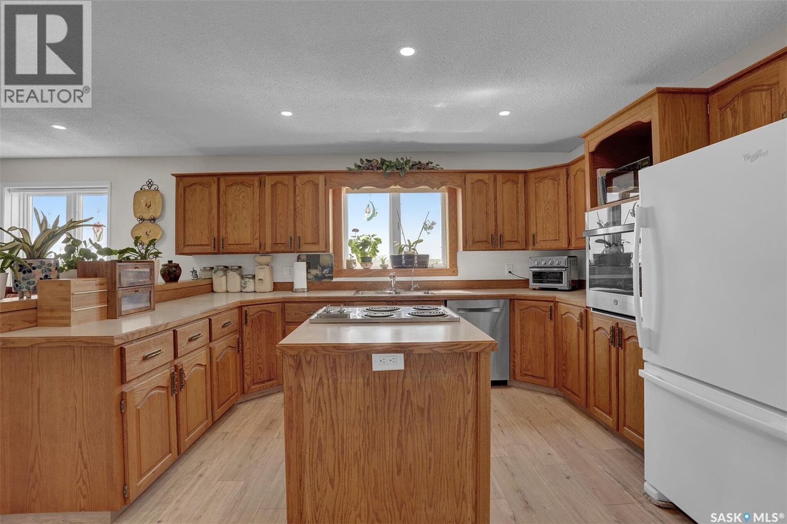 Dilke Acreage, Sarnia Rm No. 221, SK - Indoor Photo Showing Kitchen With Double Sink