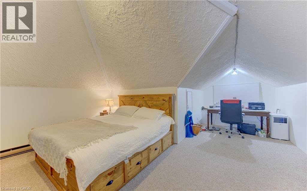 63 Birch Street, Cambridge, ON - Indoor Photo Showing Bedroom