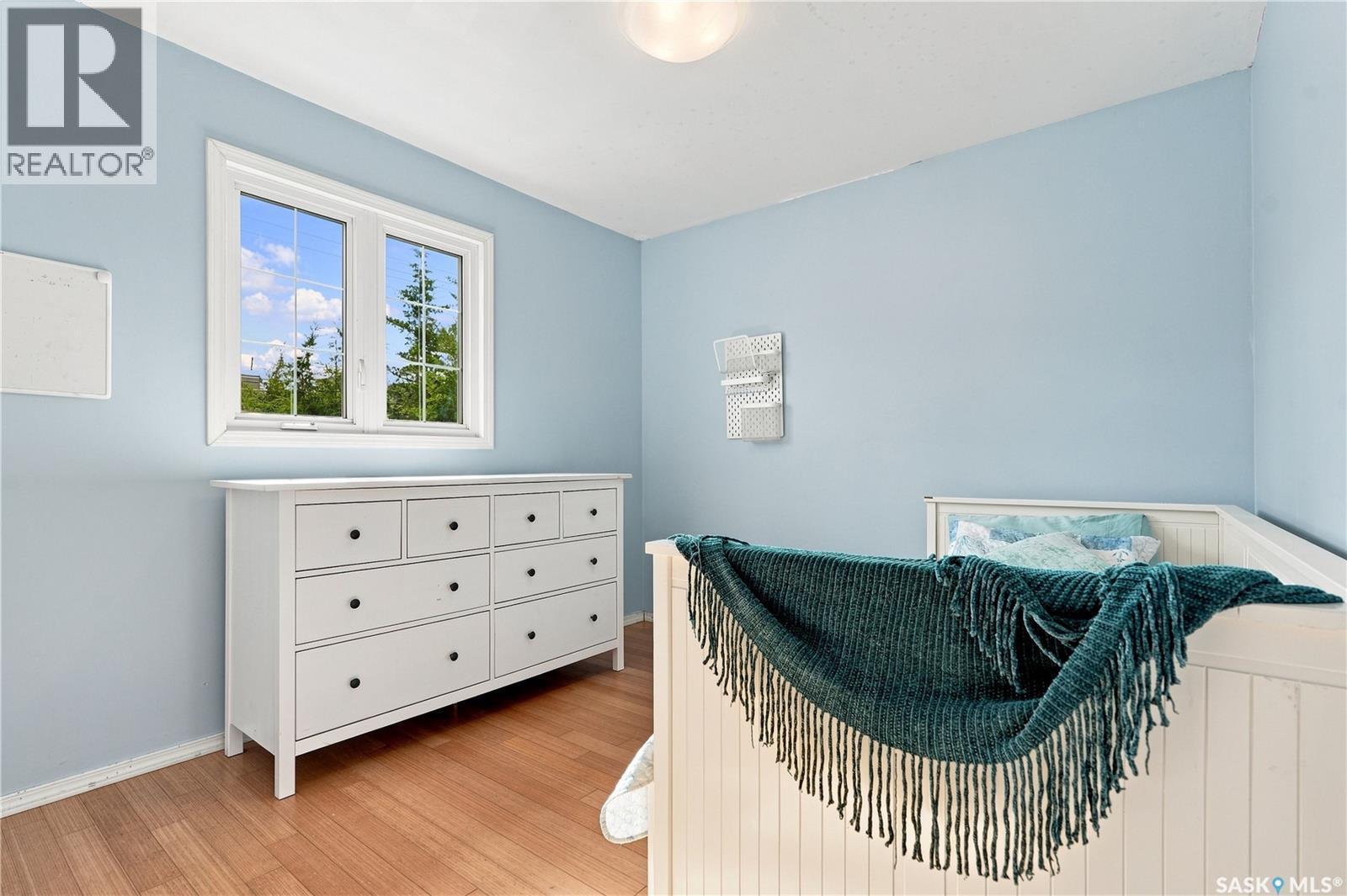 1408 B Avenue N, Saskatoon, SK - Indoor Photo Showing Bedroom