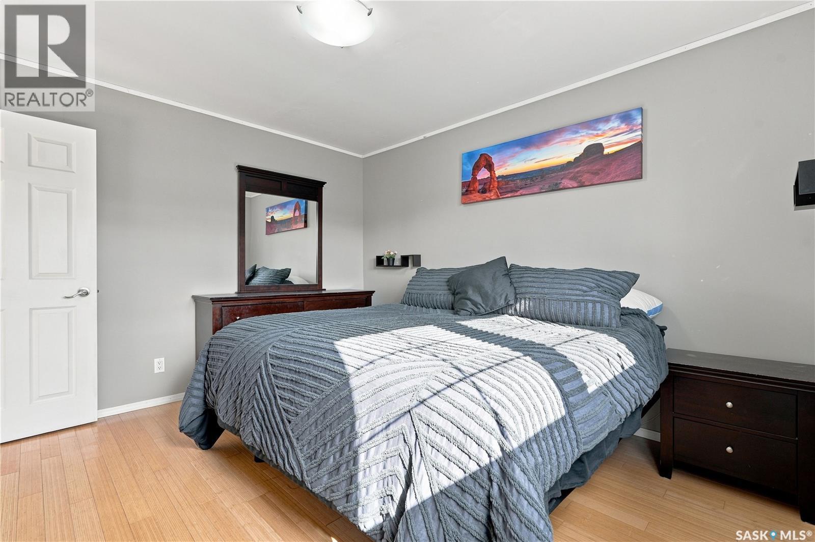 1408 B Avenue N, Saskatoon, SK - Indoor Photo Showing Bedroom