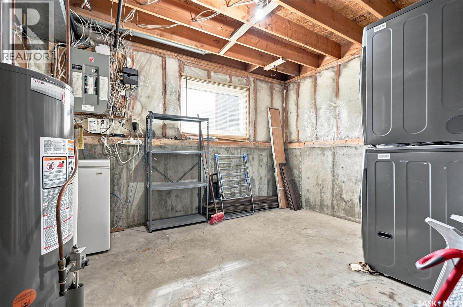 1408 B Avenue N, Saskatoon, SK - Indoor Photo Showing Basement