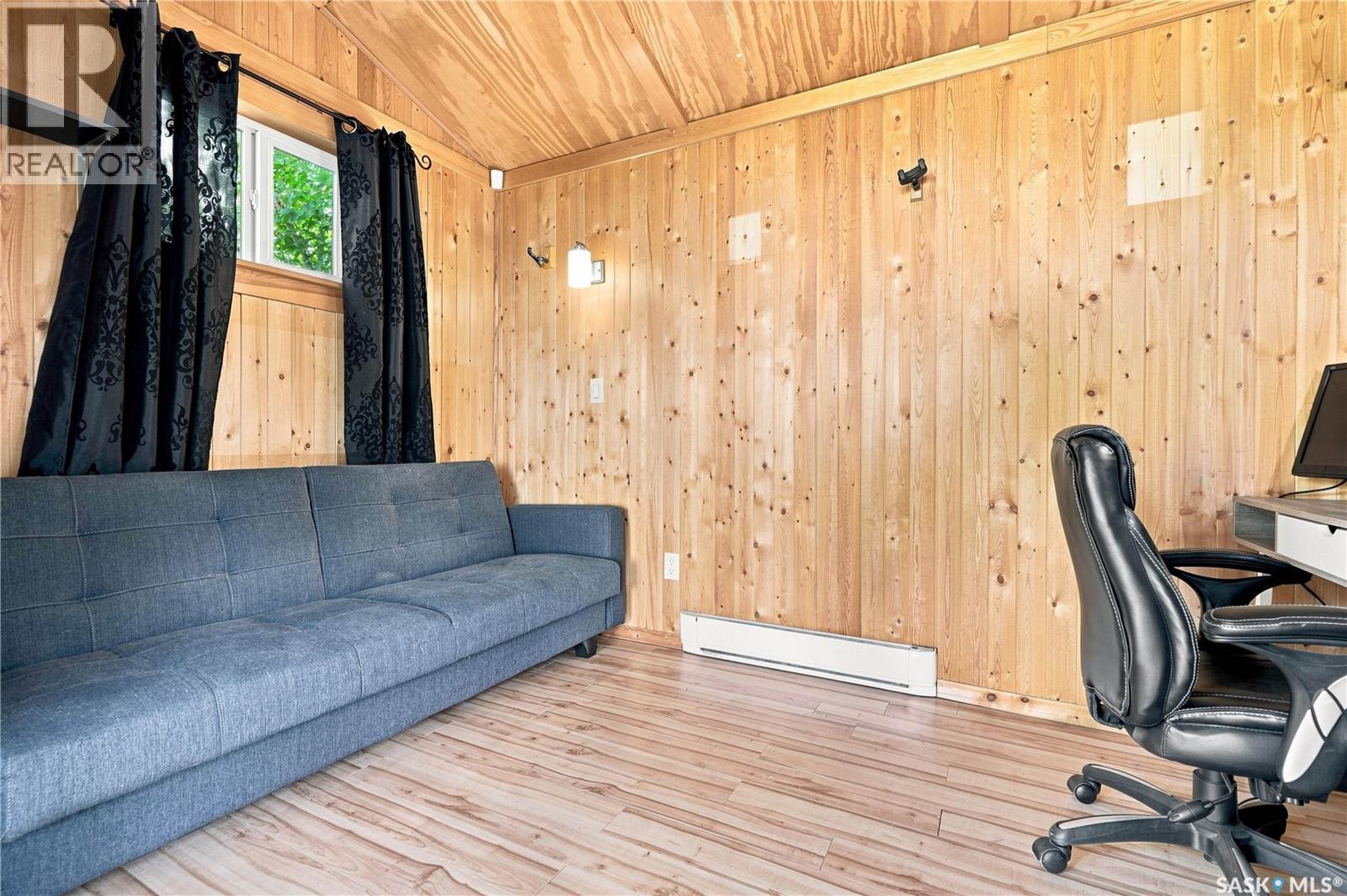 1408 B Avenue N, Saskatoon, SK - Indoor Photo Showing Office