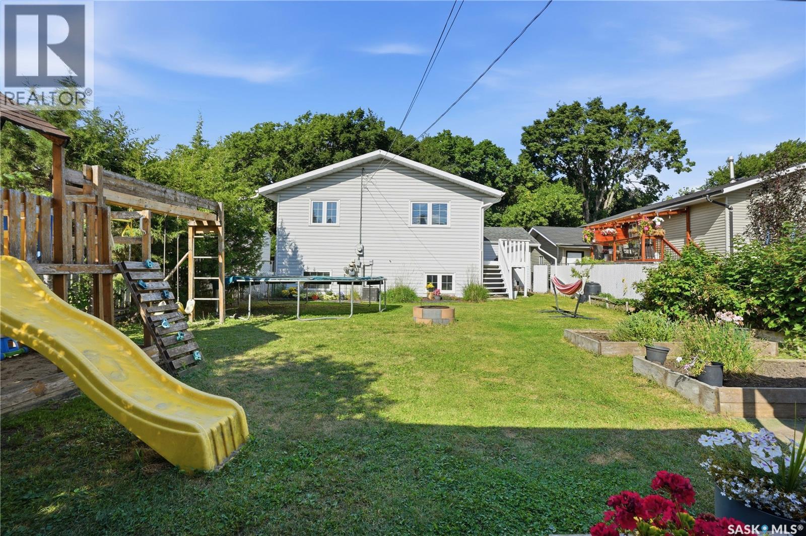 1408 B Avenue N, Saskatoon, SK - Outdoor With Exterior