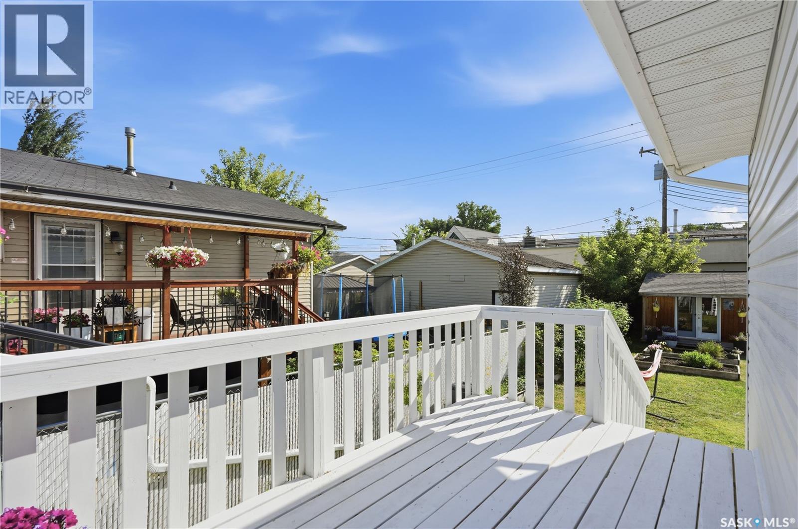 1408 B Avenue N, Saskatoon, SK - Outdoor With Deck Patio Veranda