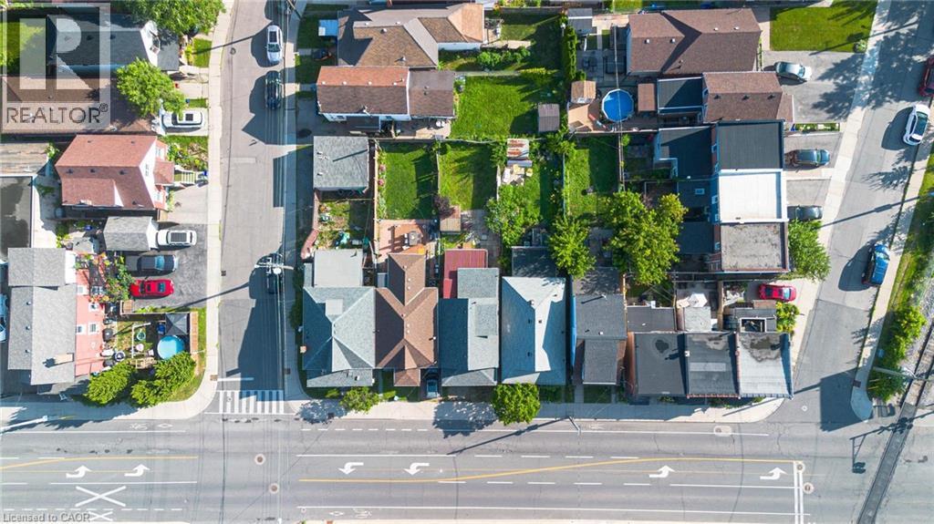 1062 Cannon Street E, Hamilton, ON - Outdoor