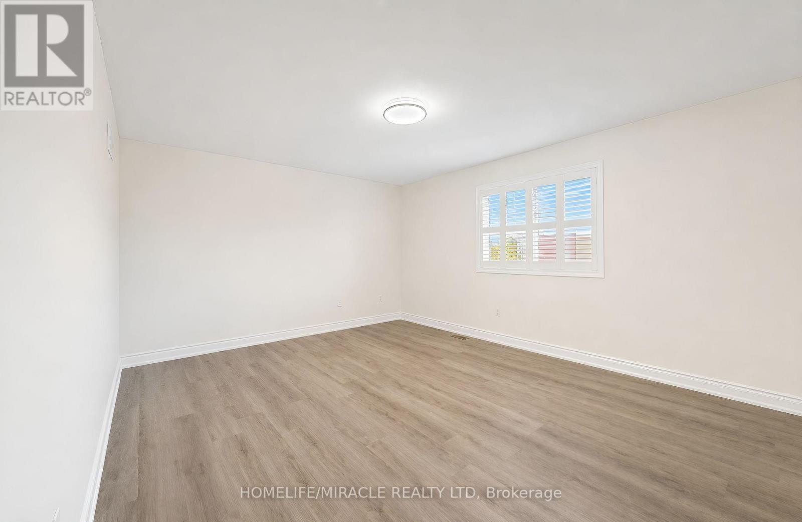21 Topiary Lane, Brampton, ON - Indoor Photo Showing Other Room