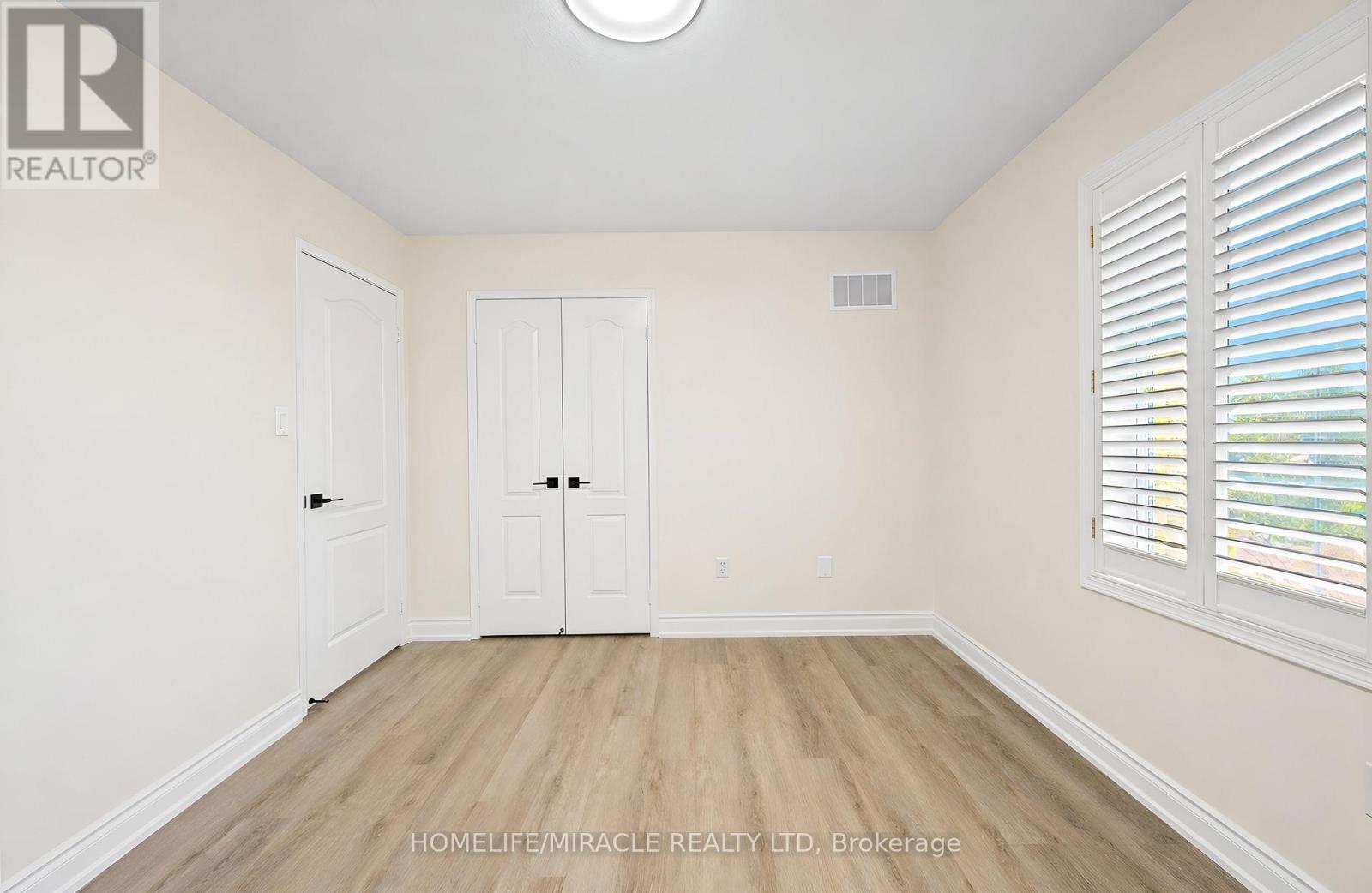 21 Topiary Lane, Brampton, ON - Indoor Photo Showing Other Room