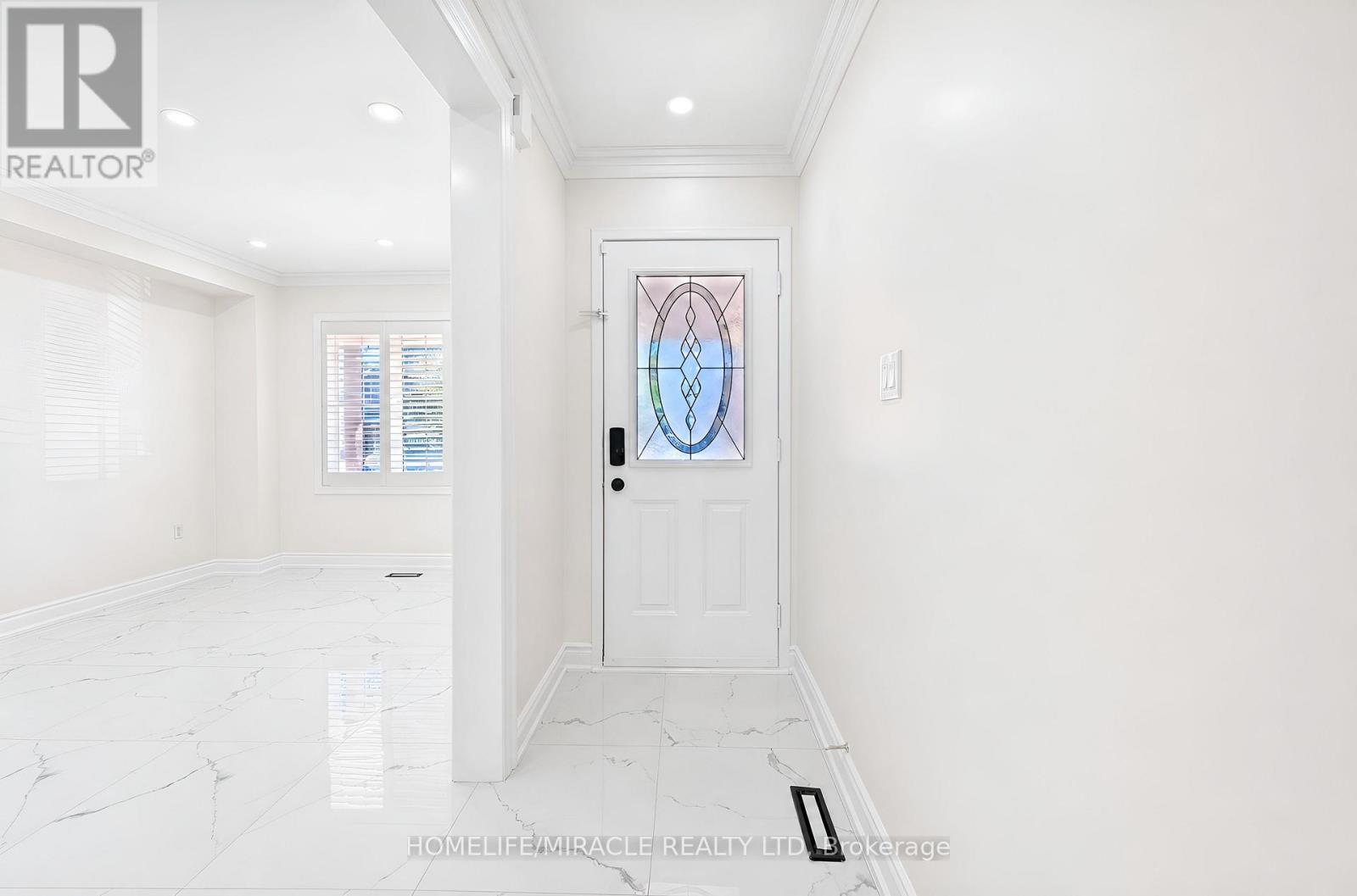 21 Topiary Lane, Brampton, ON - Indoor Photo Showing Other Room