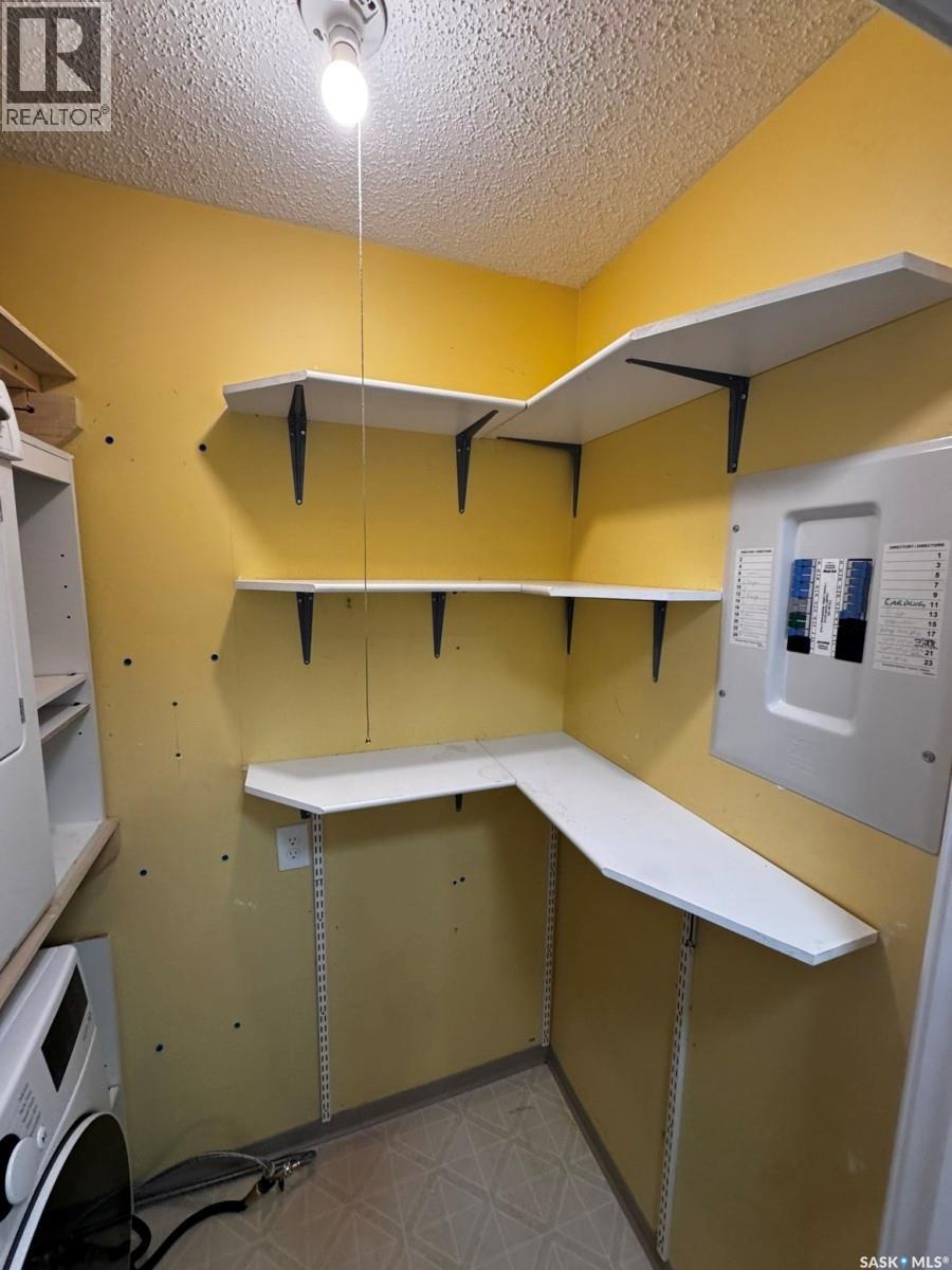 303 365 Kingsmere Boulevard, Saskatoon, SK - Indoor With Storage