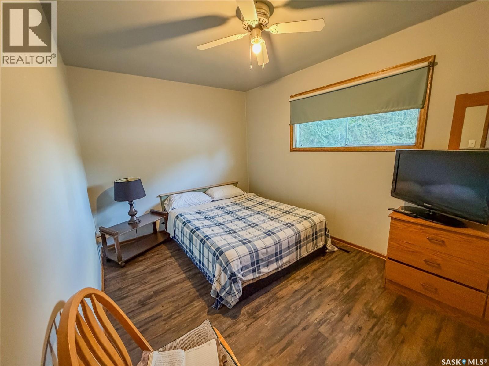 143 Gladstone Avenue N, Yorkton, SK - Indoor Photo Showing Bedroom