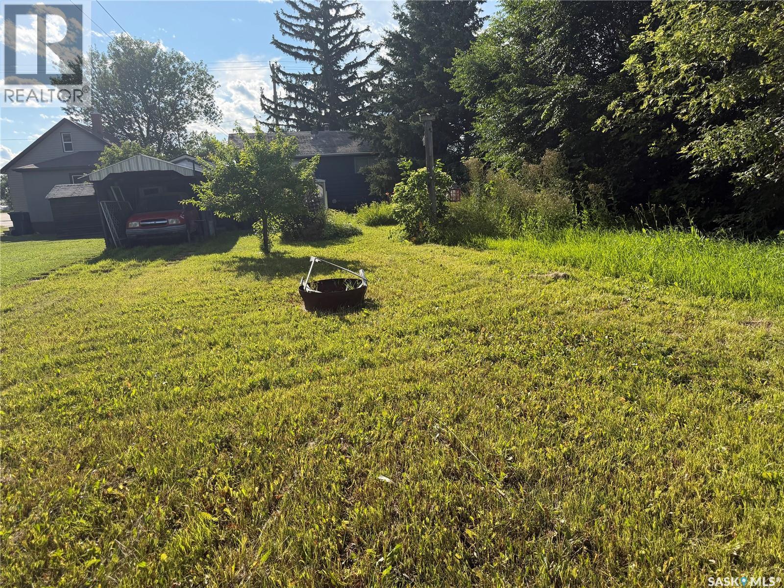 143 Gladstone Avenue N, Yorkton, SK - Outdoor
