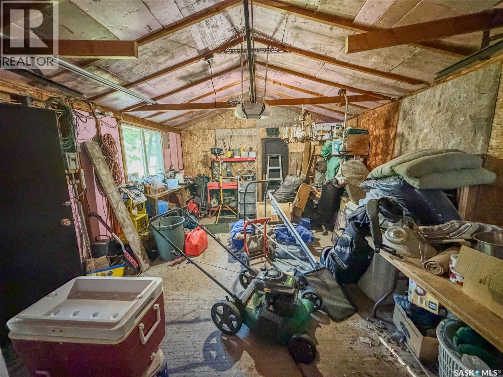 143 Gladstone Avenue N, Yorkton, SK - Indoor Photo Showing Basement