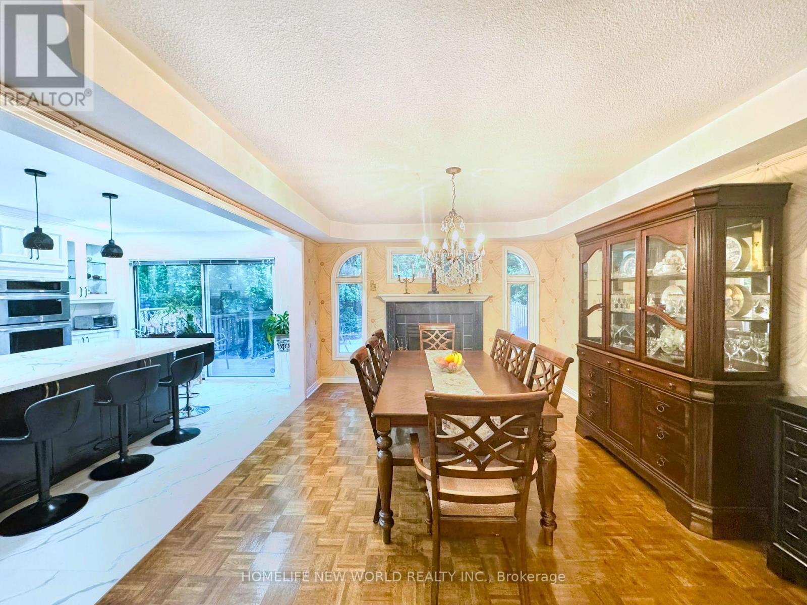 2326 Yorktown Circle, Mississauga, ON - Indoor Photo Showing Other Room