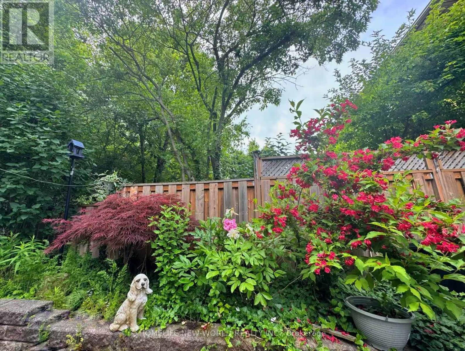 2326 Yorktown Circle, Mississauga, ON - Outdoor