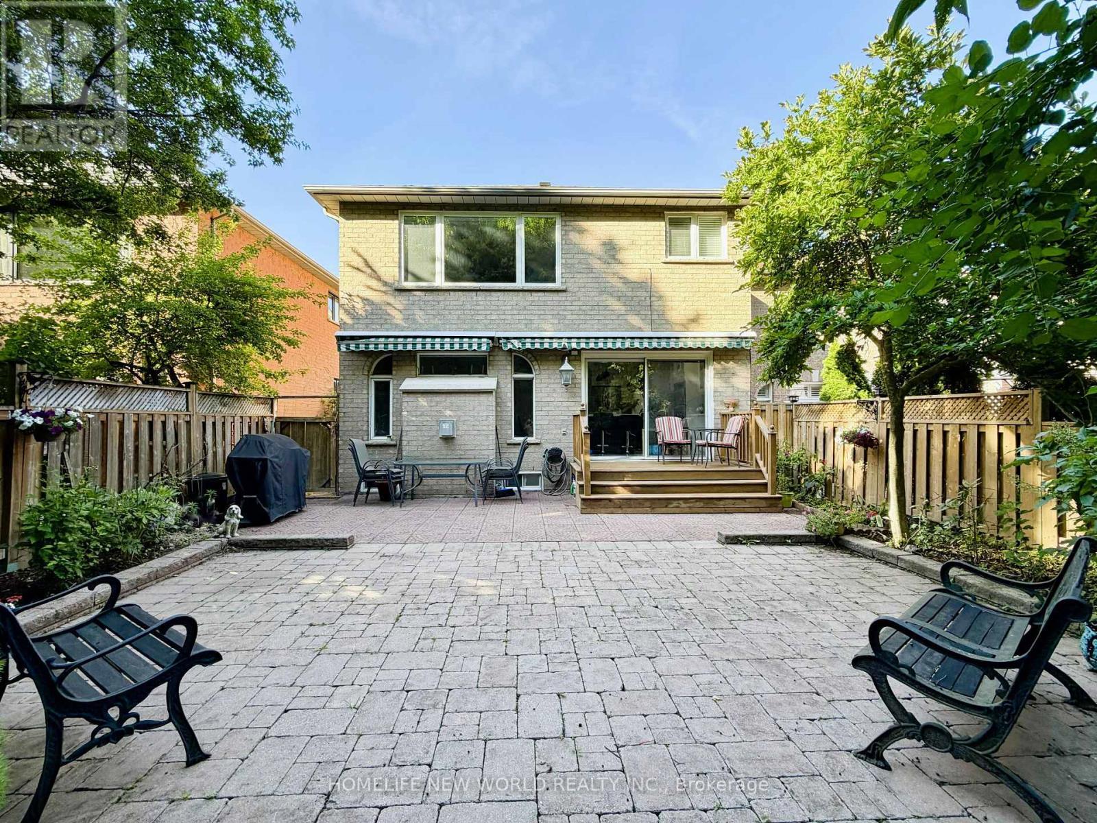 2326 Yorktown Circle, Mississauga, ON - Outdoor With Deck Patio Veranda