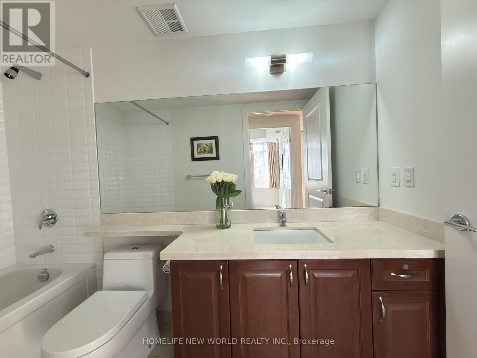 403 - 151 Upper Duke Crescent, Markham, ON - Indoor Photo Showing Bathroom