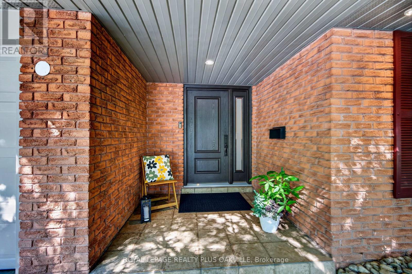 4527 Concord Place, Burlington, ON