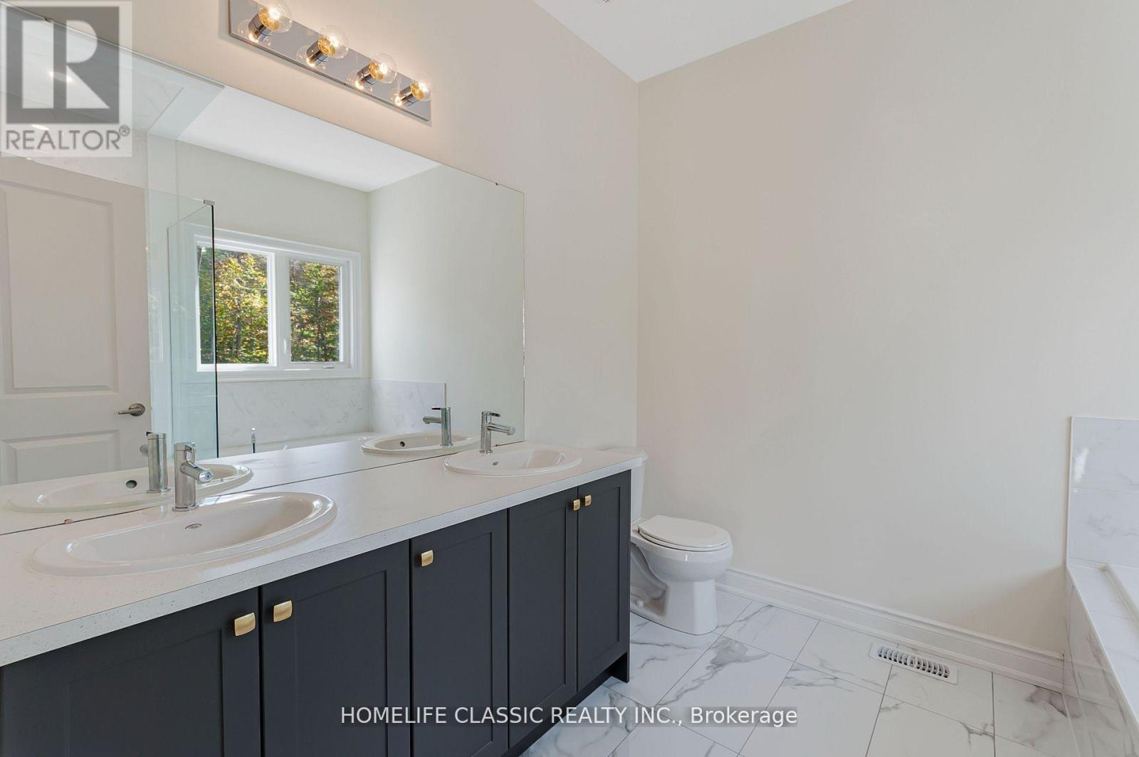 74 Ruby Ridge, Oro-Medonte, ON - Indoor Photo Showing Bathroom