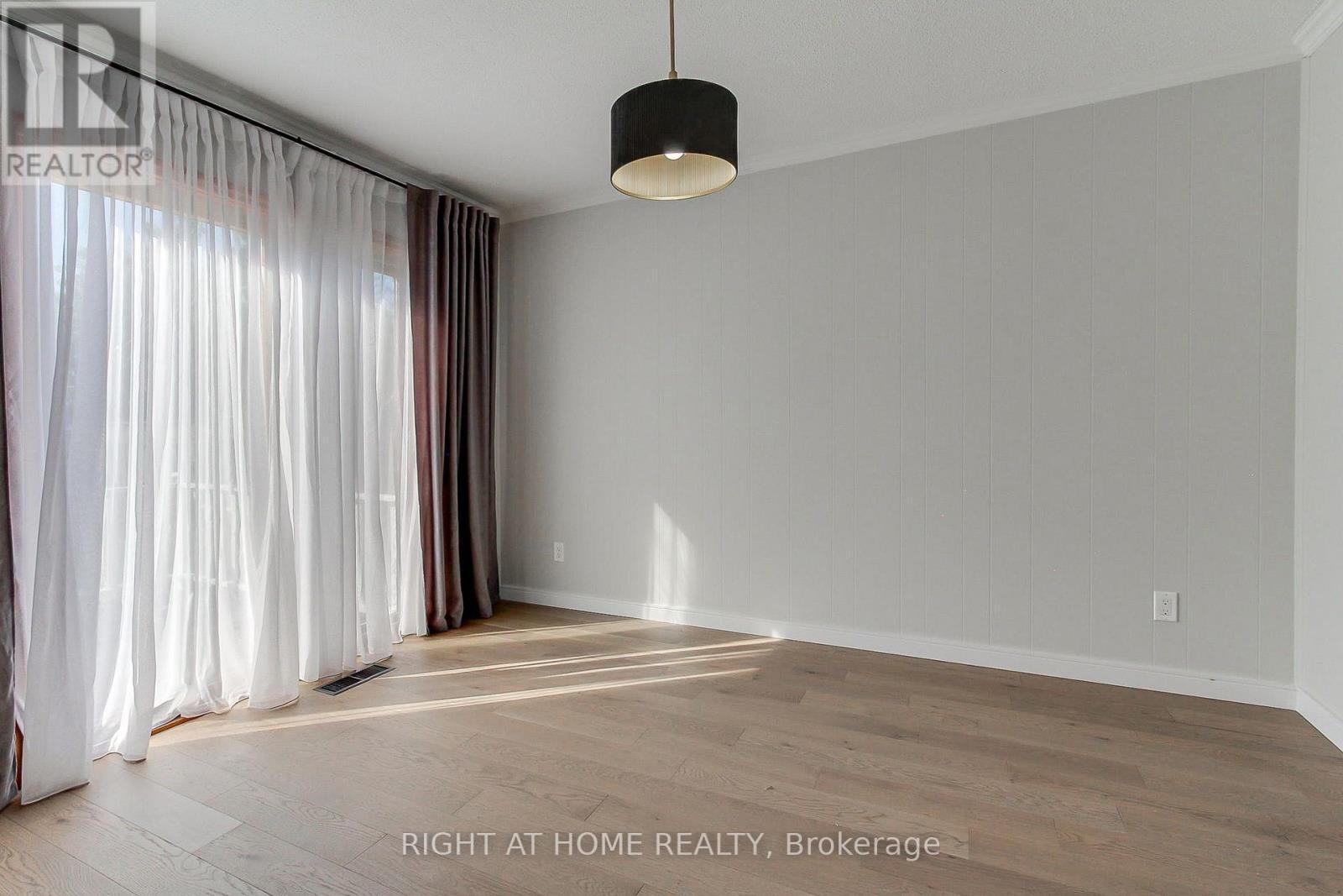 1715 Oberon Crescent, Mississauga, ON - Indoor Photo Showing Other Room