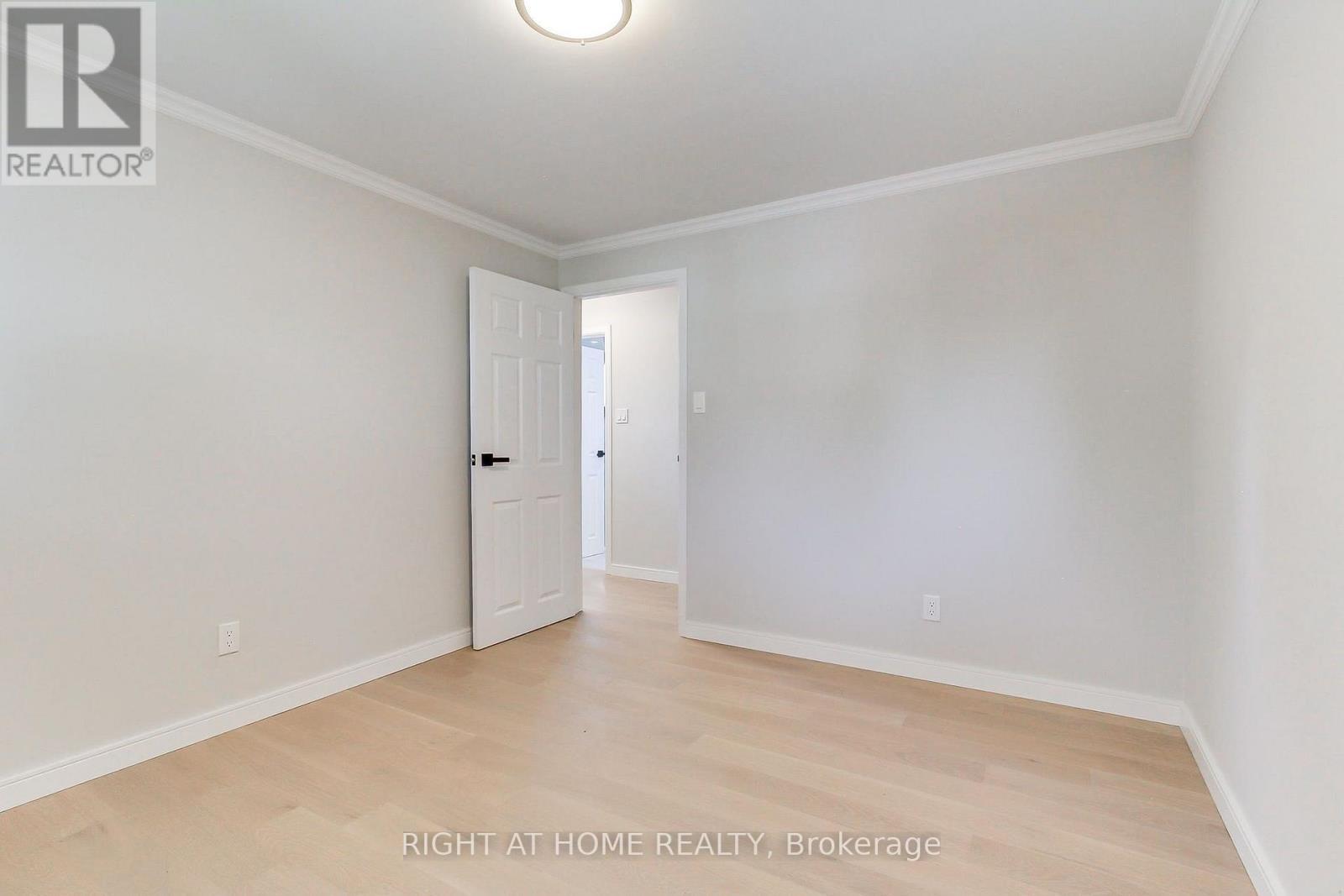 1715 Oberon Crescent, Mississauga, ON - Indoor Photo Showing Other Room