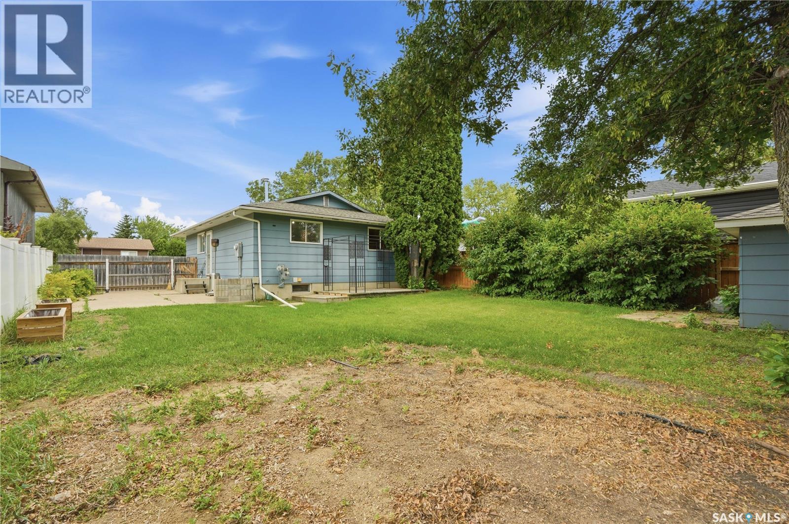 338 Brock Crescent, Saskatoon, SK - Outdoor