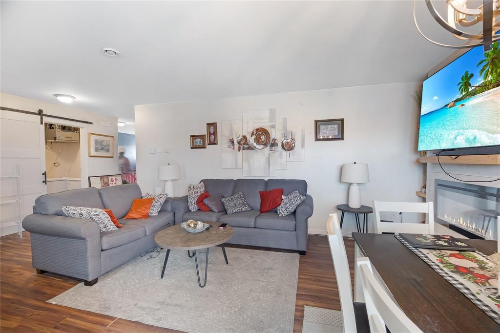 3-403 Blackmarsh Road, St. Johns, NL - Indoor Photo Showing Living Room