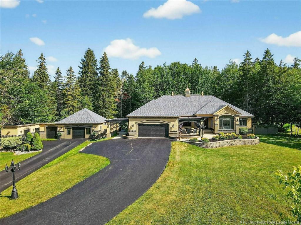 493 Leblanc Rd, Dieppe, NB