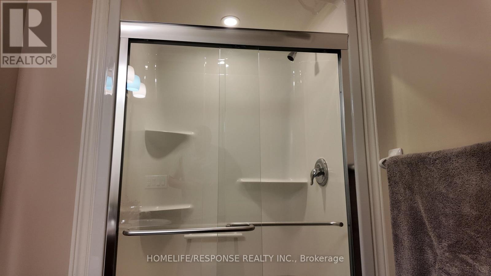 4451 Eclipse Way, Niagara Falls, ON - Indoor Photo Showing Bathroom