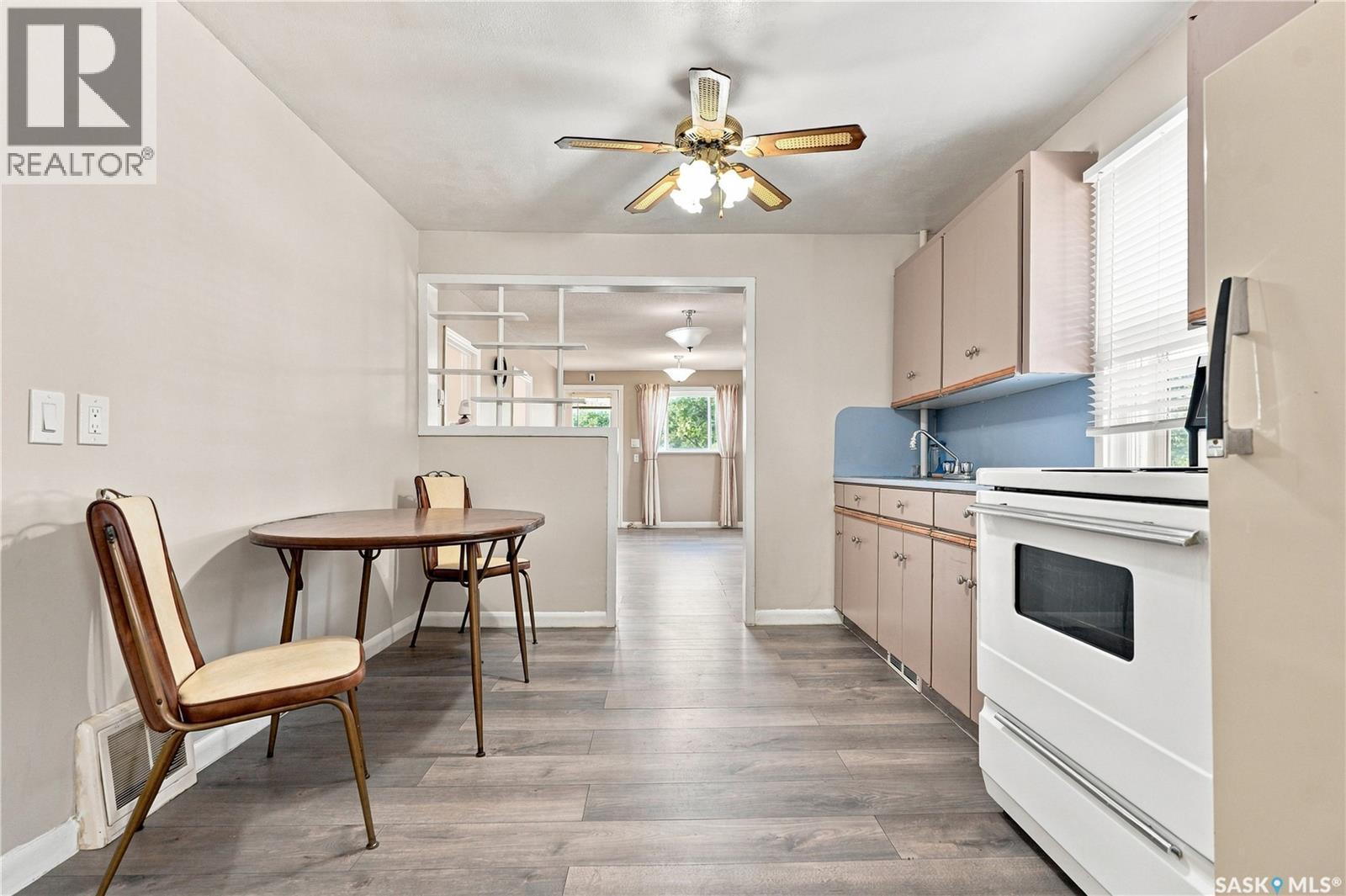 1421 23Rd Street W, Saskatoon, SK - Indoor