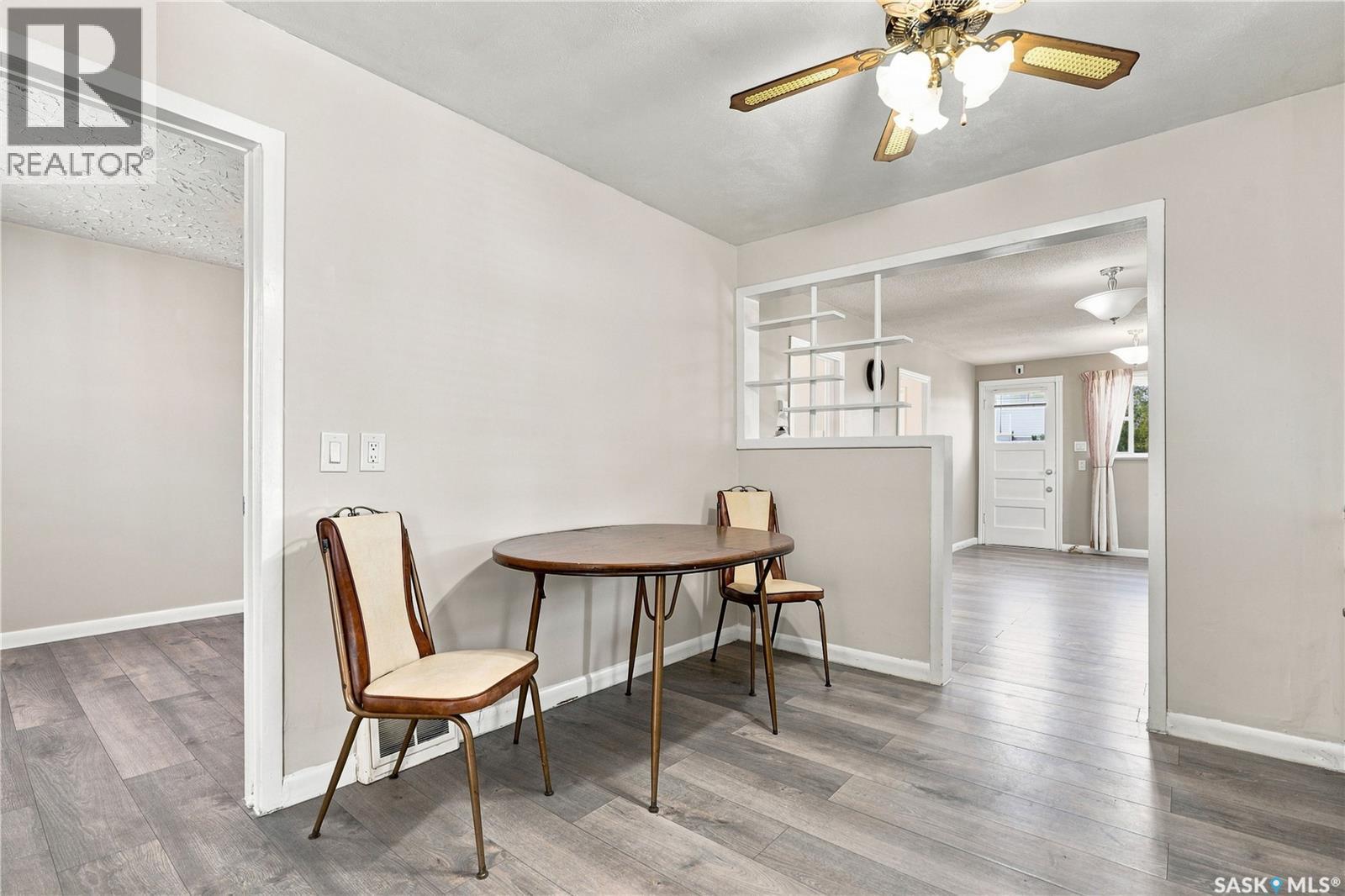 1421 23Rd Street W, Saskatoon, SK - Indoor Photo Showing Dining Room