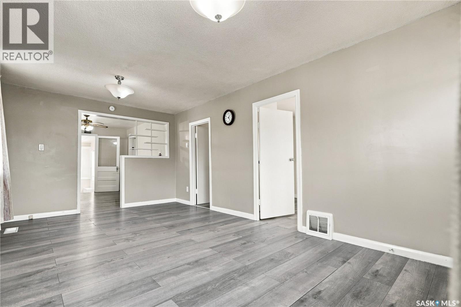 1421 23Rd Street W, Saskatoon, SK - Indoor Photo Showing Other Room
