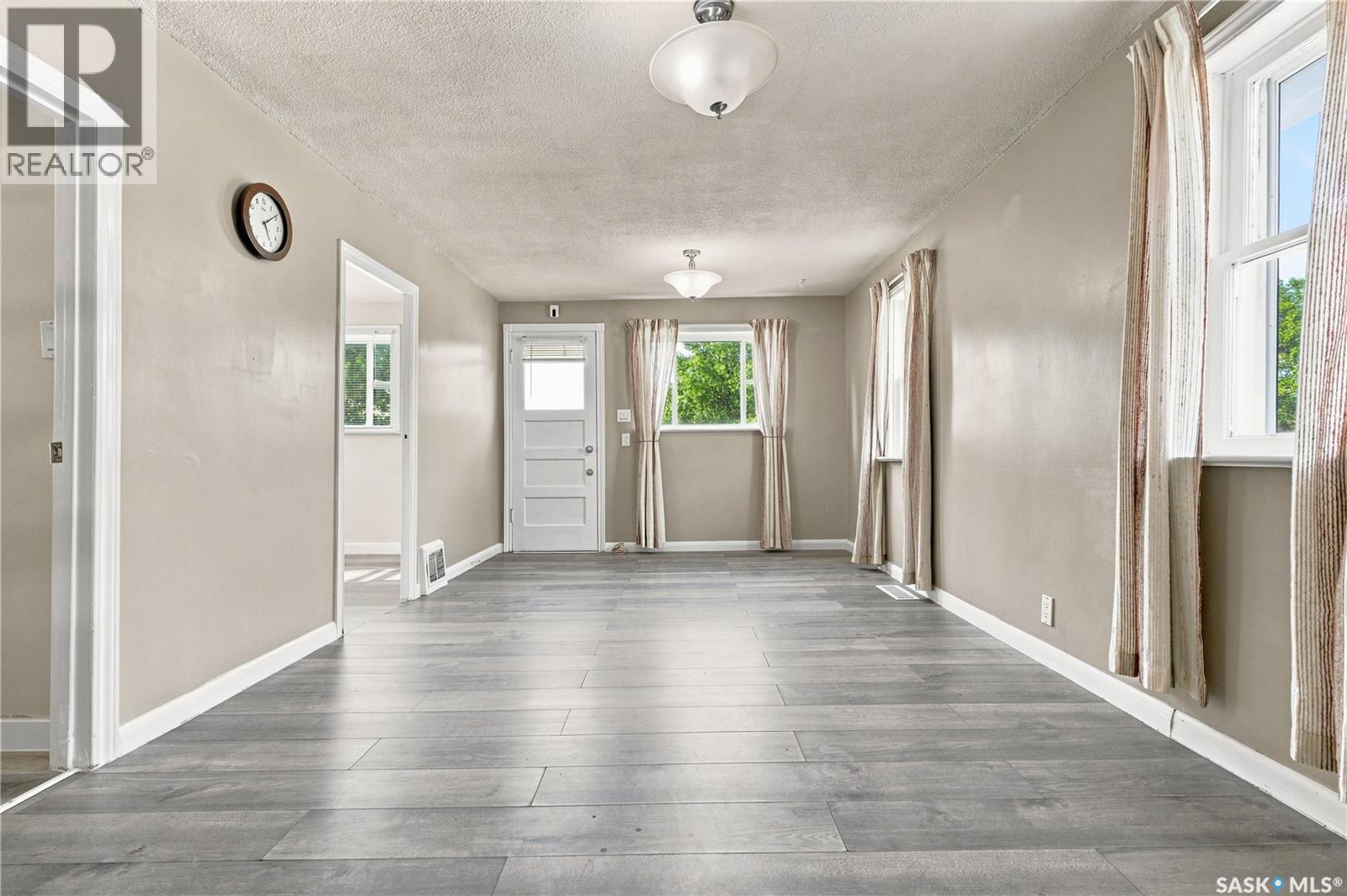 1421 23Rd Street W, Saskatoon, SK - Indoor Photo Showing Other Room