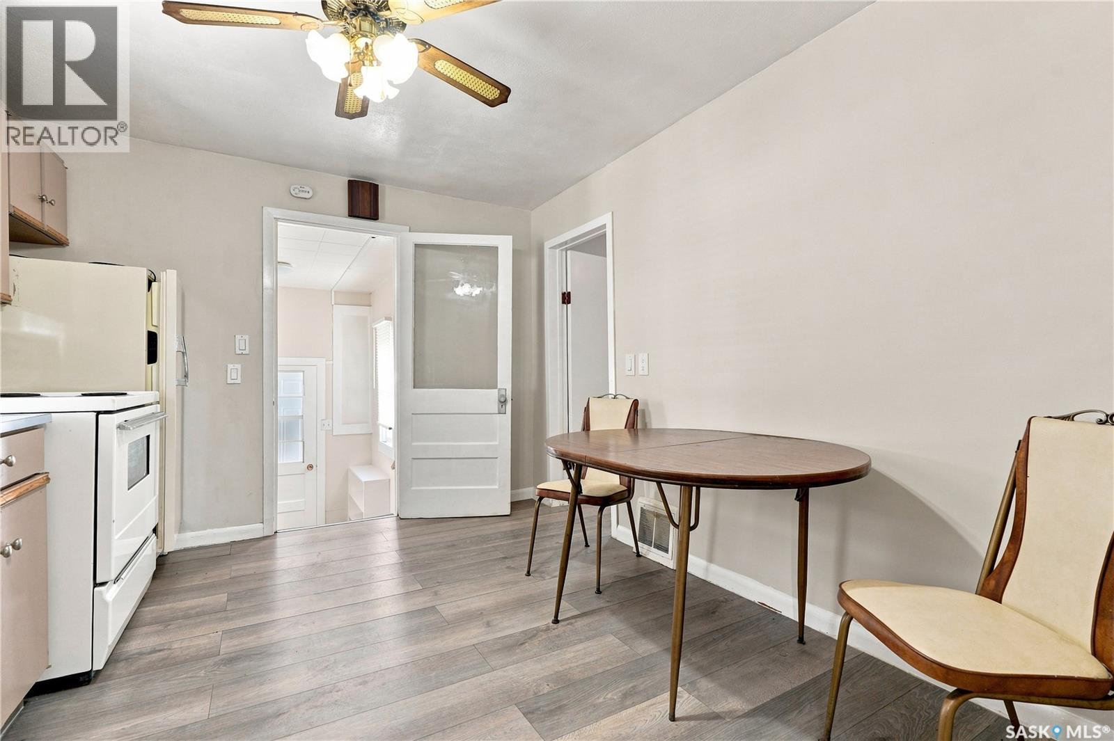 1421 23Rd Street W, Saskatoon, SK - Indoor