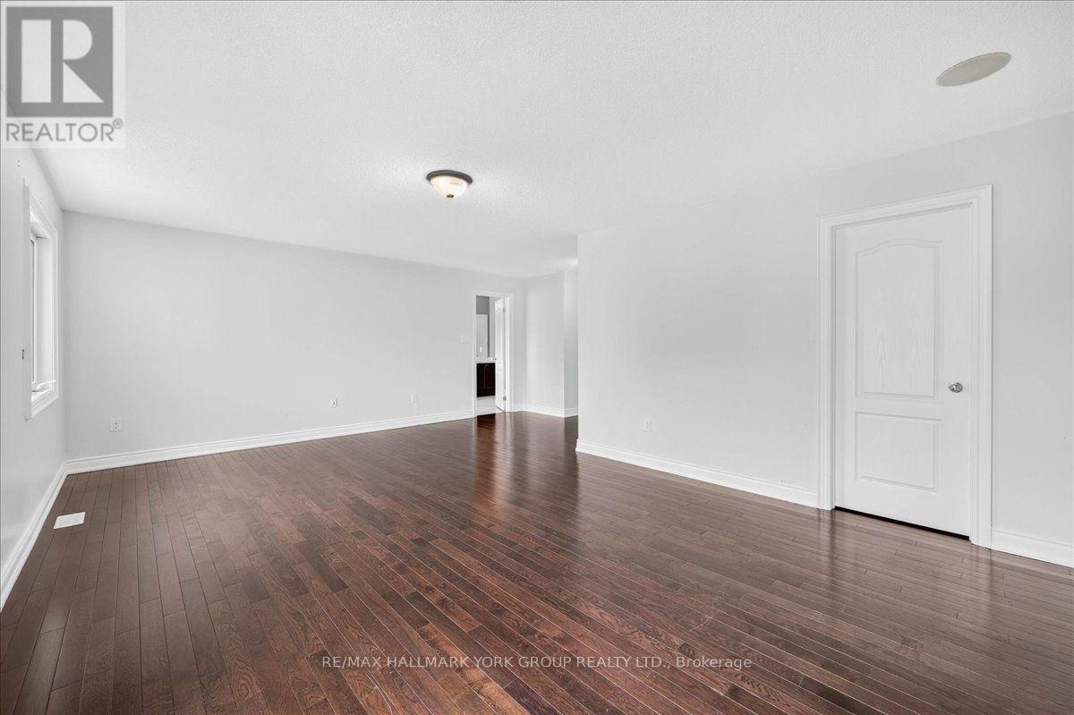 2094 Webster Blvd | Primary Bedroom - 2094 Webster Boulevard, Innisfil, ON - Indoor Photo Showing Other Room