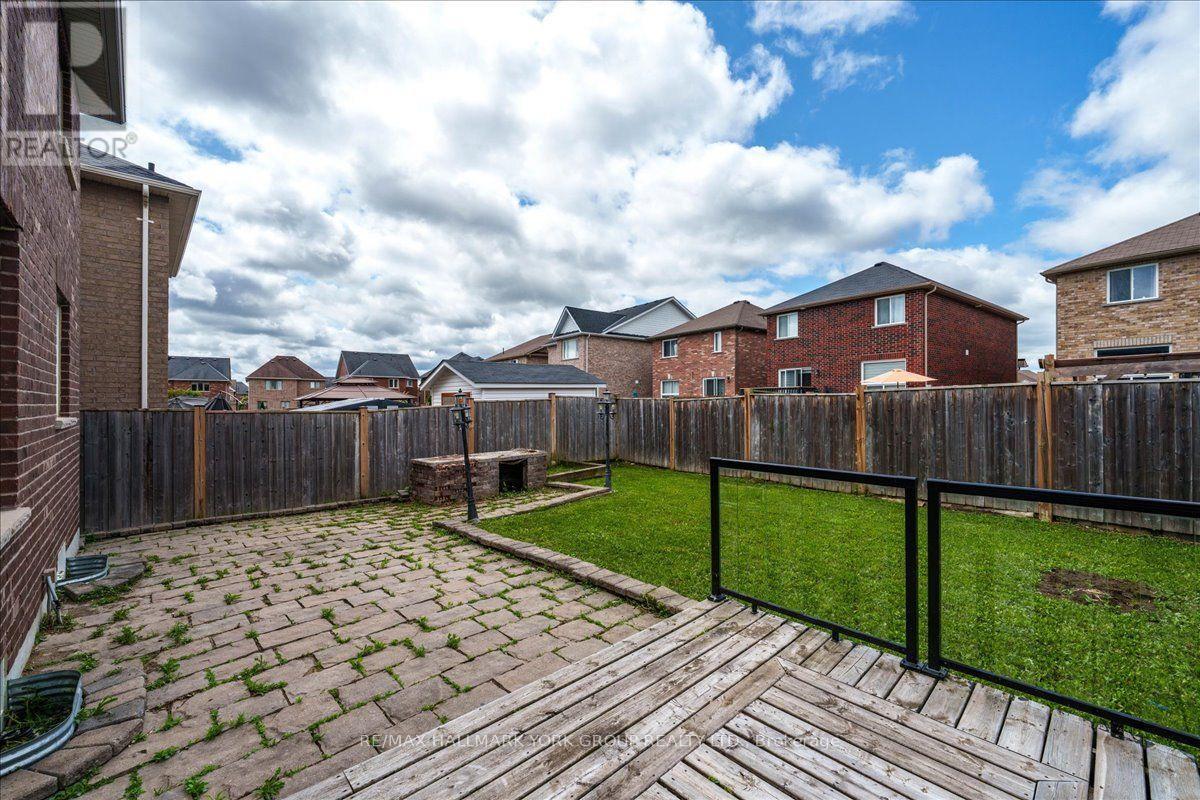2094 Webster Blvd | Fully Fenced Backyard - 2094 Webster Boulevard, Innisfil, ON - Outdoor