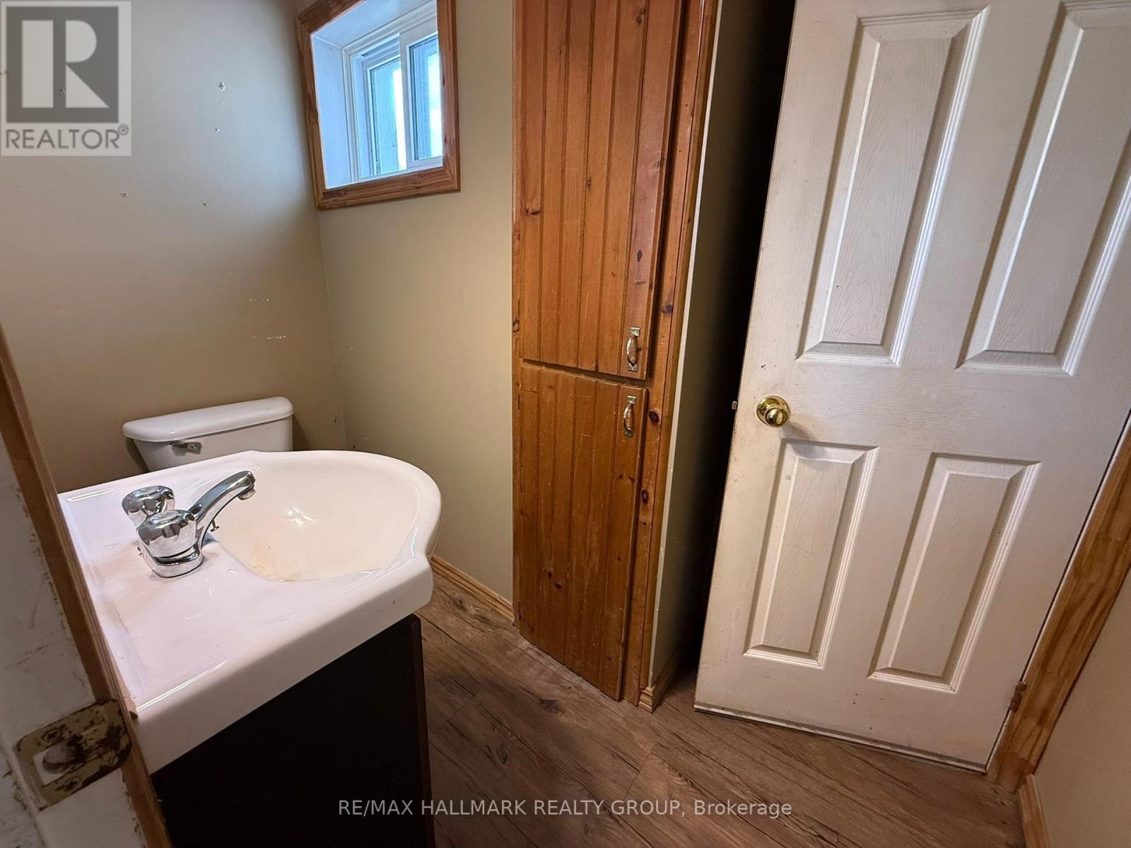 12 Circle Drive S, Rideau Lakes, ON - Indoor Photo Showing Bathroom