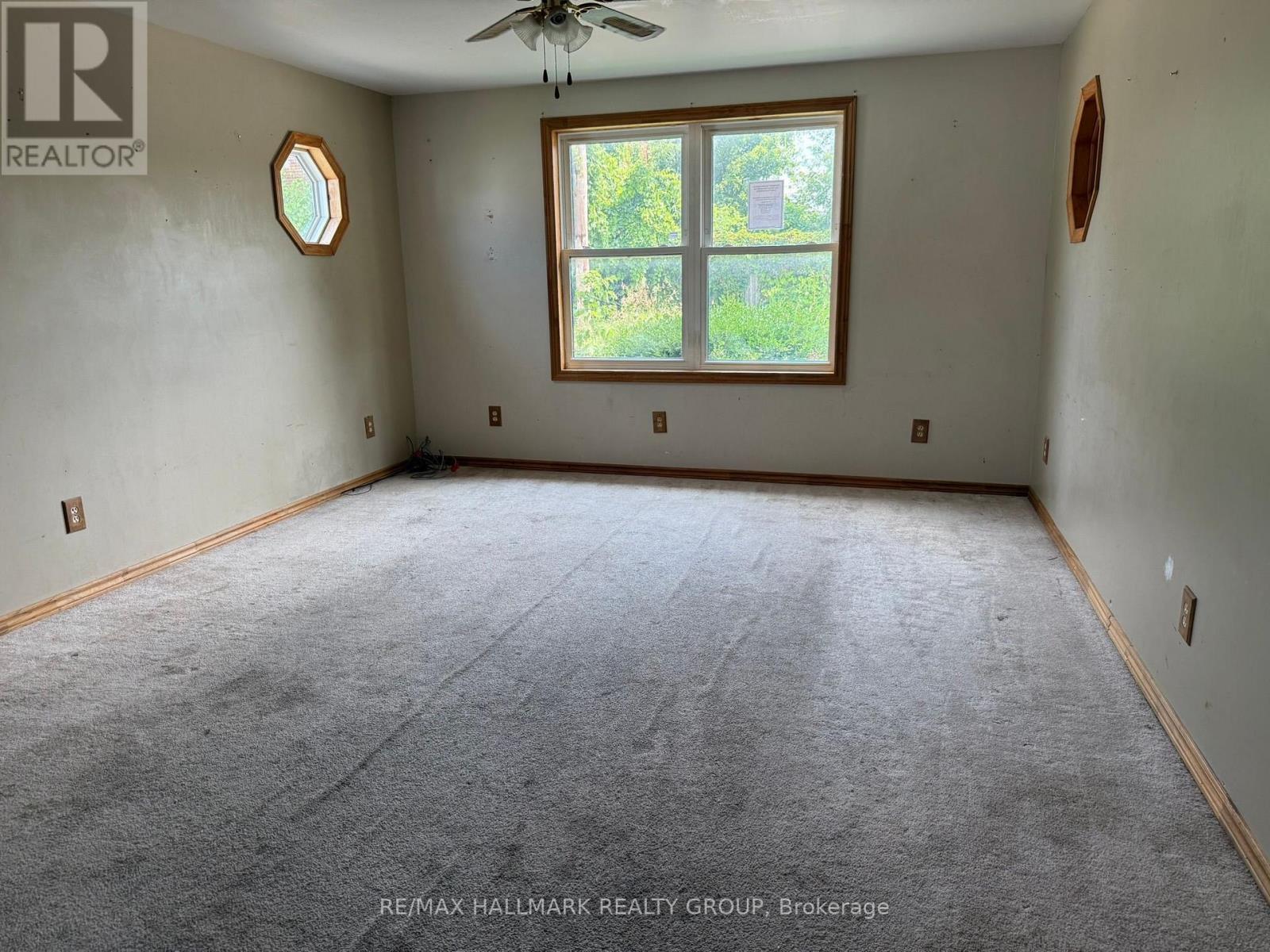12 Circle Drive S, Rideau Lakes, ON - Indoor Photo Showing Other Room