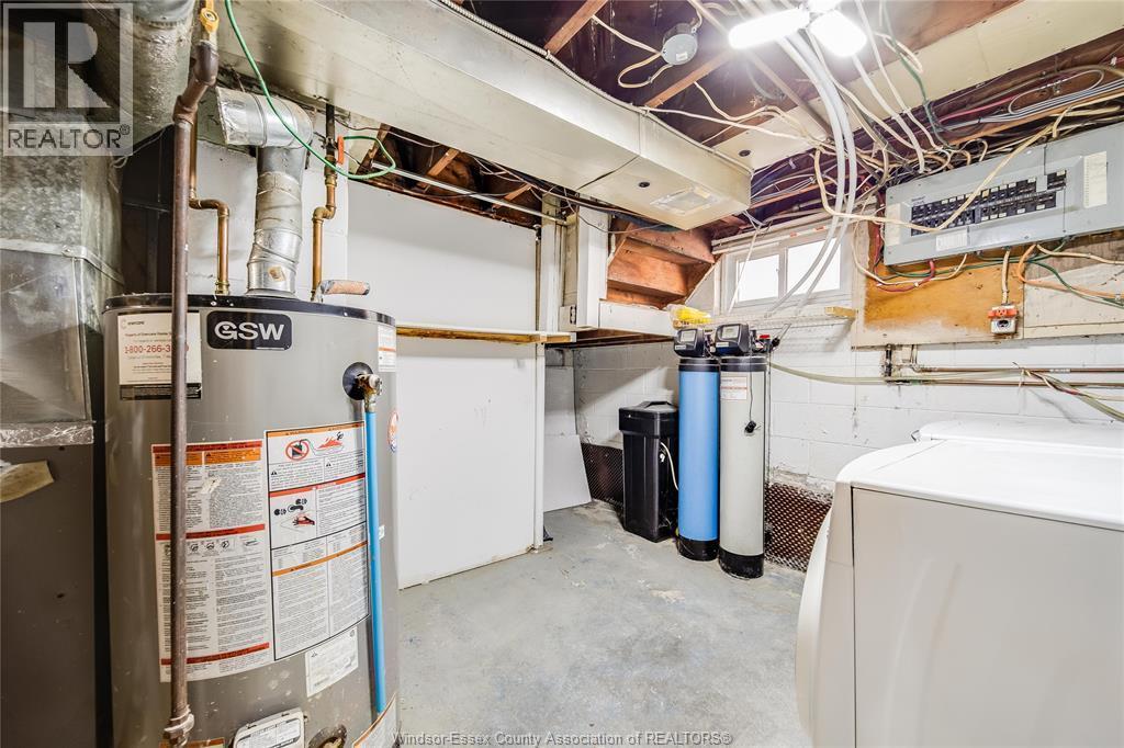 1153 Harrison, Windsor, ON - Indoor Photo Showing Basement