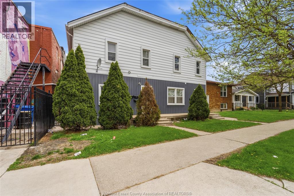 314 Bruce, Windsor, ON - Outdoor With Facade