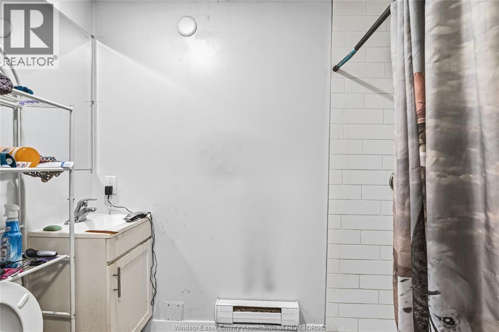314 Bruce, Windsor, ON - Indoor