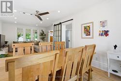 Dining 4 - 