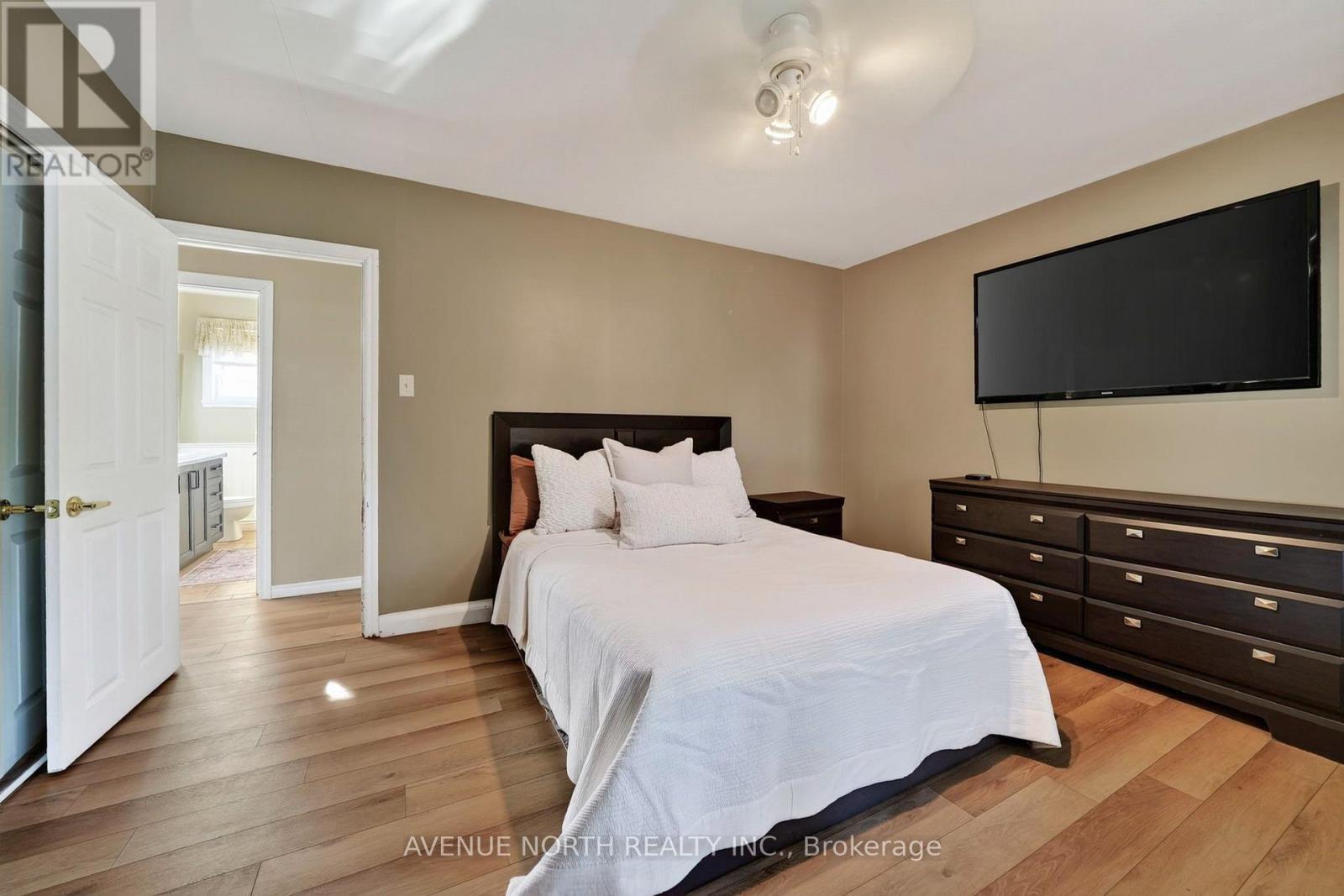 514 Rivier Place, Cornwall, ON - Indoor Photo Showing Bedroom