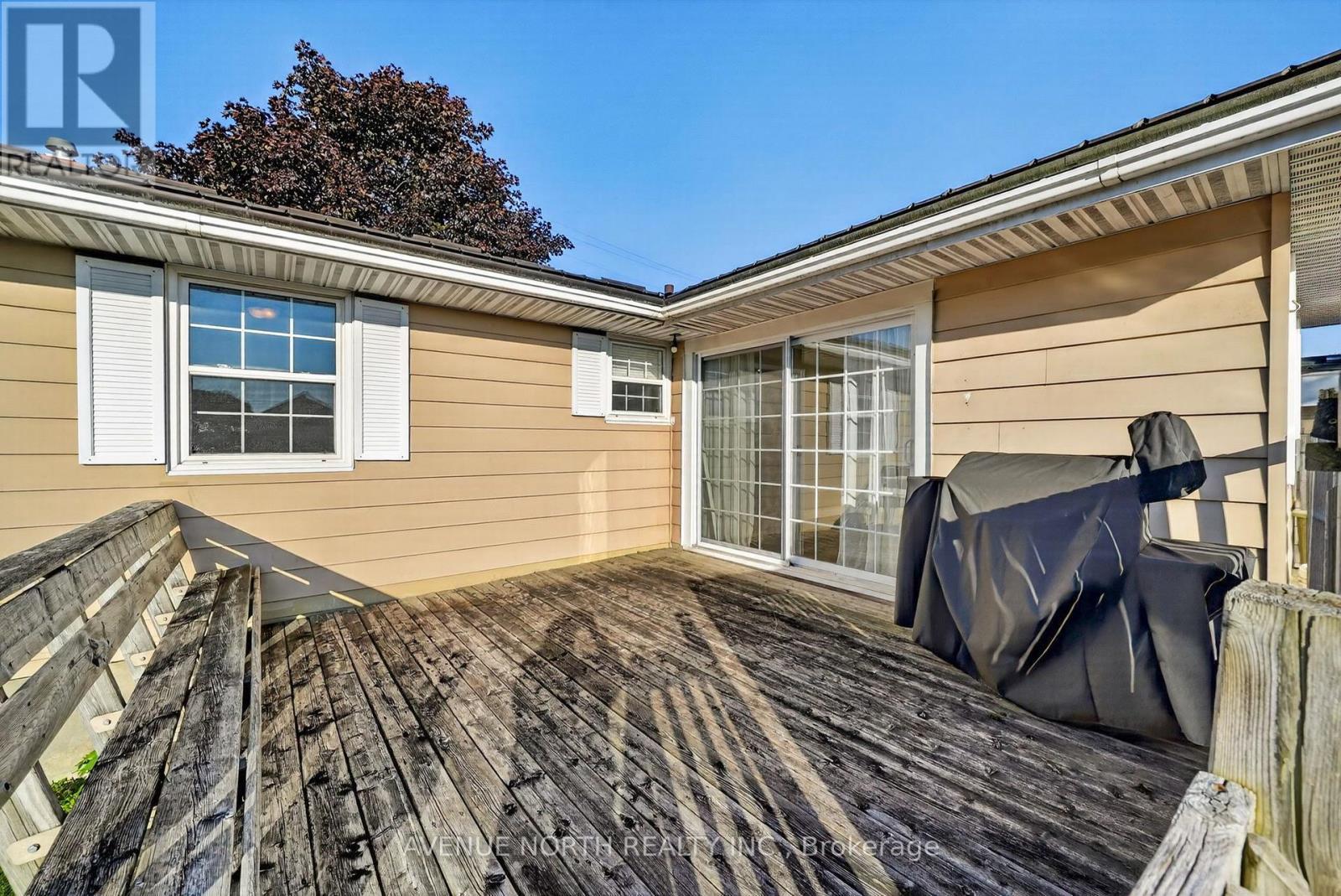 514 Rivier Place, Cornwall, ON - Outdoor With Exterior
