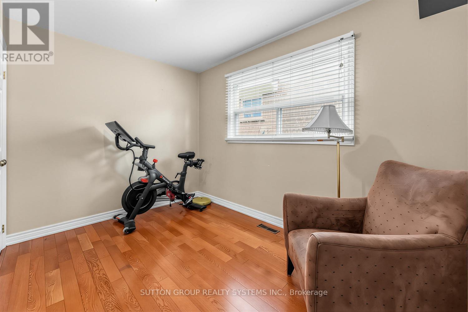 228 Chantenay Drive, Mississauga, ON - Indoor Photo Showing Gym Room