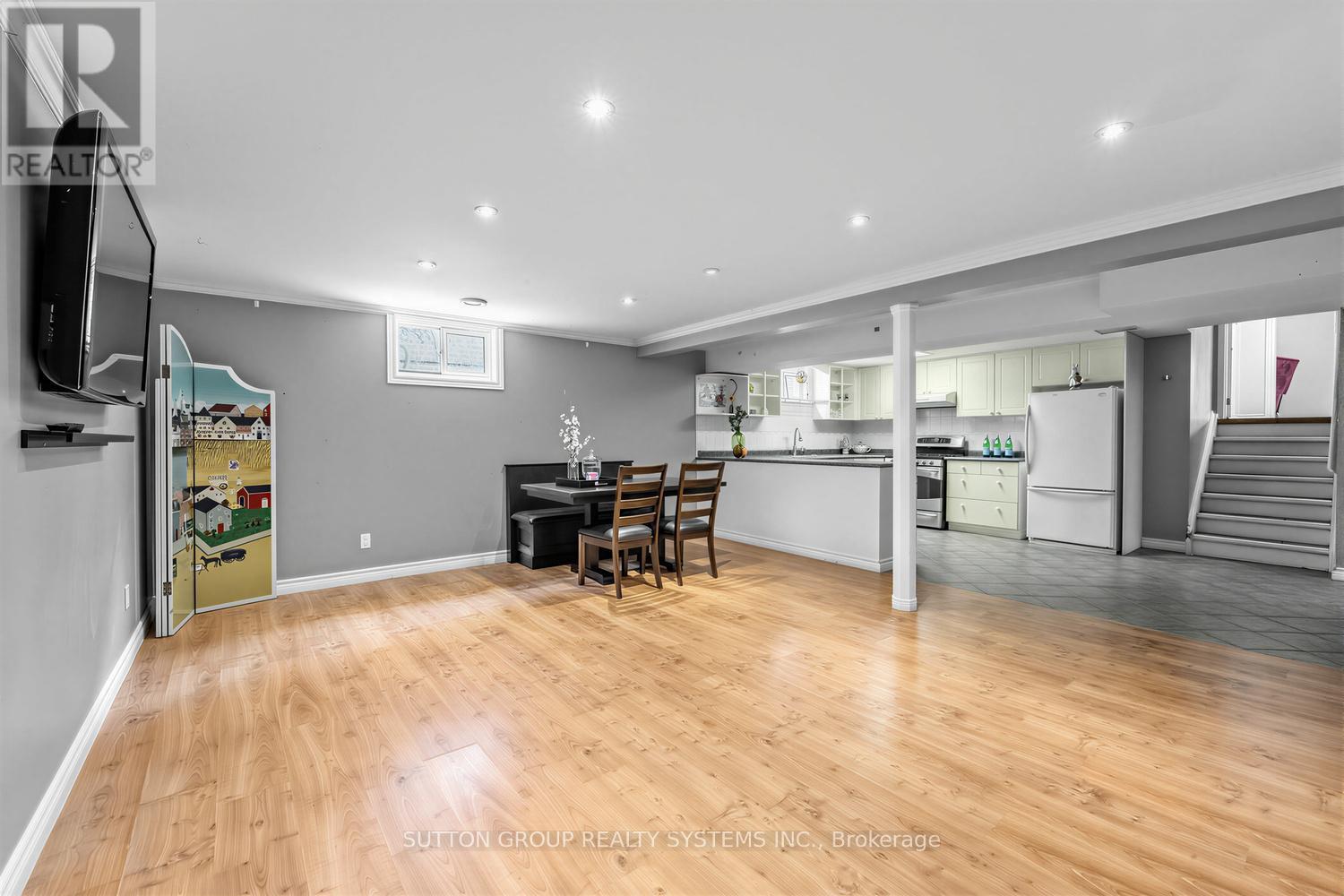 228 Chantenay Drive, Mississauga, ON - Indoor