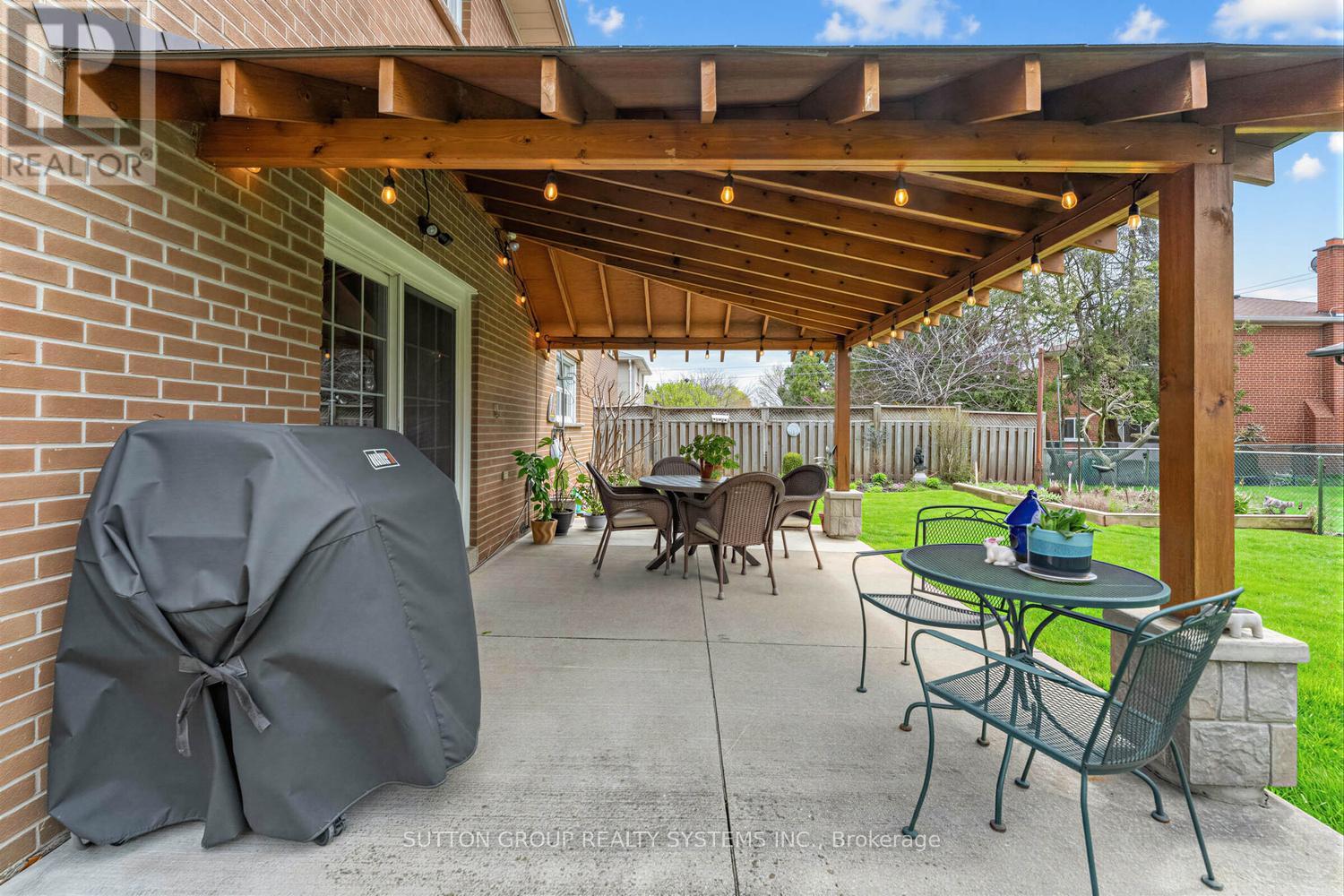 228 Chantenay Drive, Mississauga, ON - Outdoor With Deck Patio Veranda With Exterior